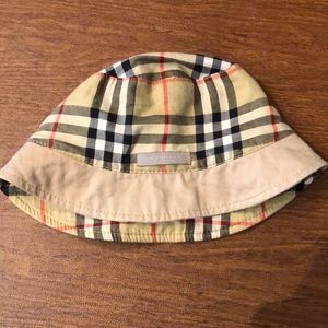 Burberry children’s bucket hat